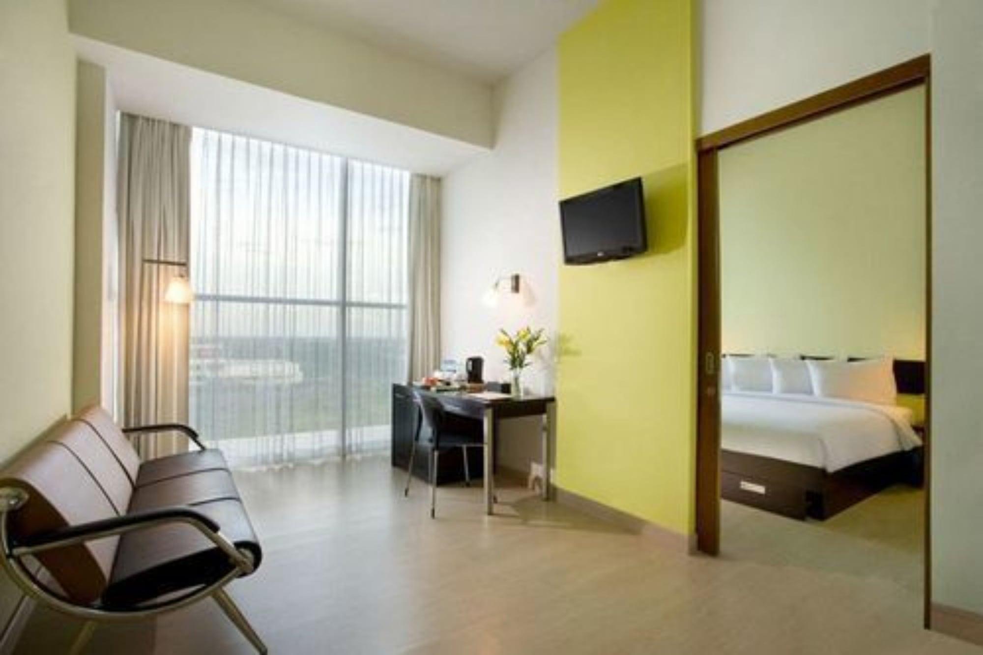 Hotel Santika BSD City-Serpong Zimmer foto
