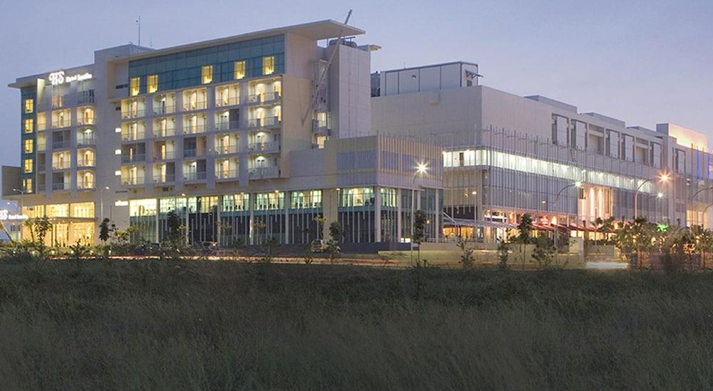 Hotel Santika BSD City-Serpong Exterior foto