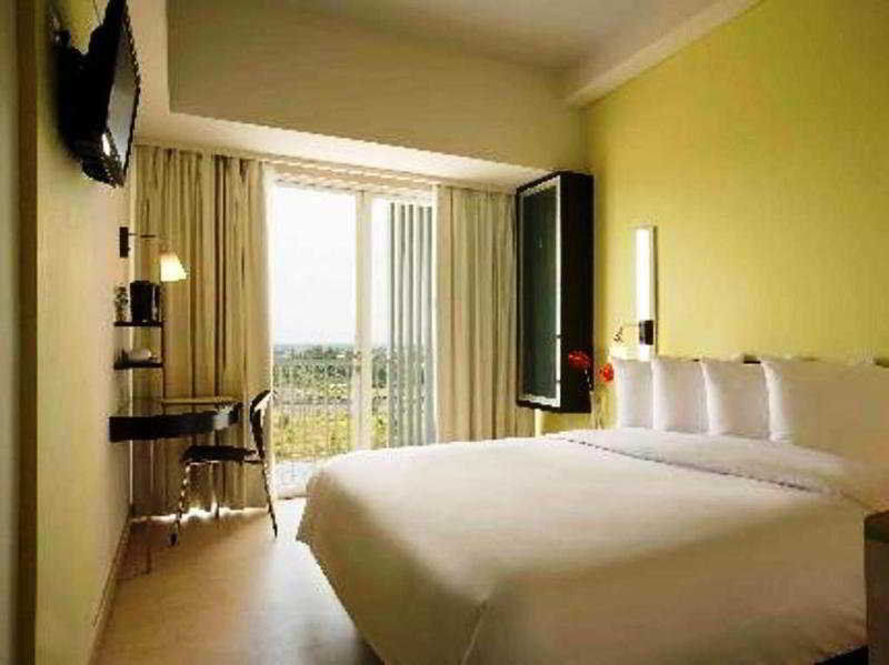 Hotel Santika BSD City-Serpong Exterior foto